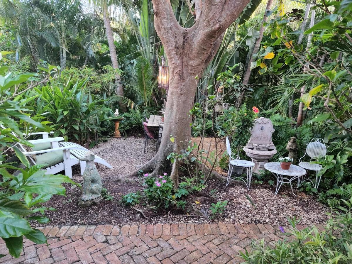Chateau Gardens Hotell Lake Worth Beach Eksteriør bilde